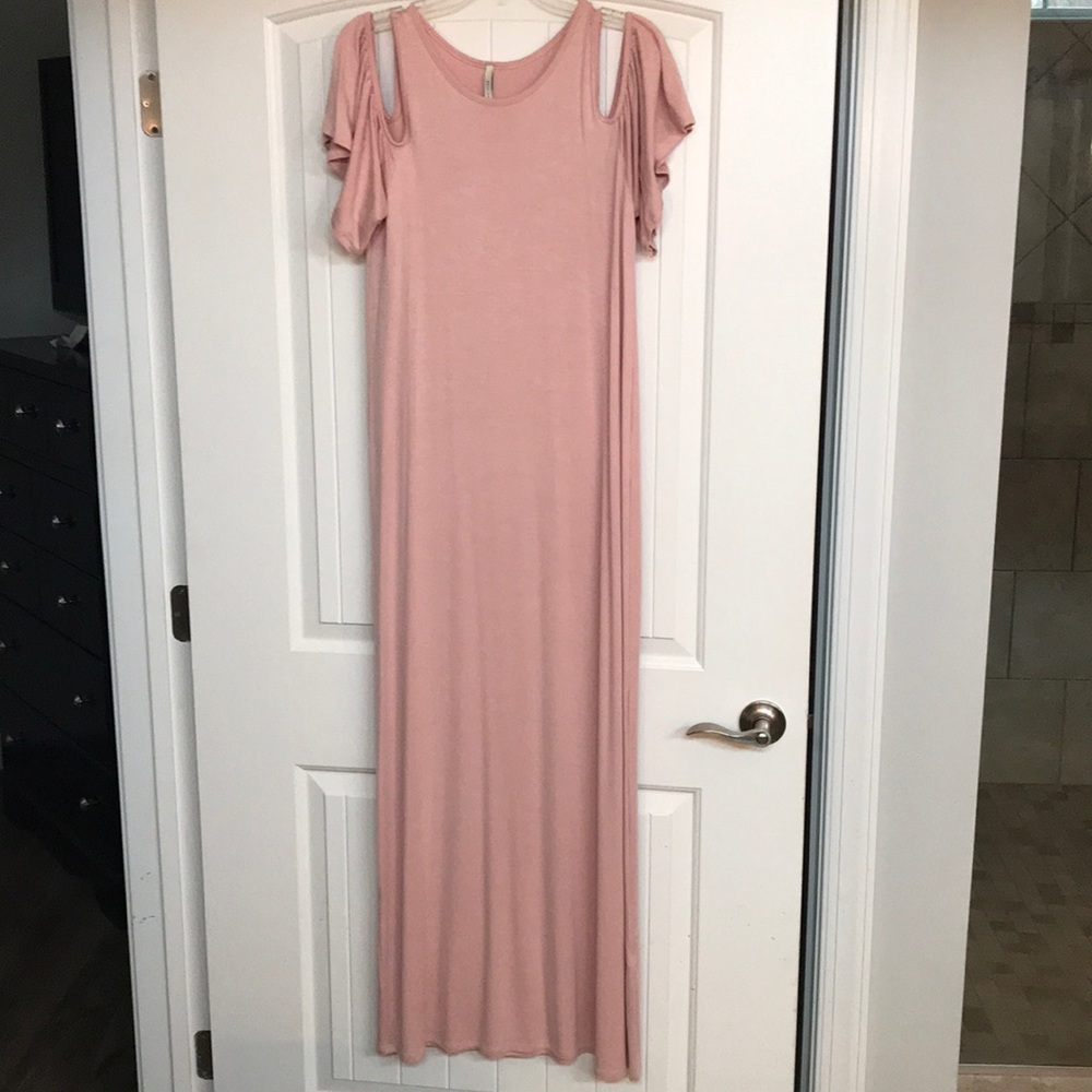 Blush off shoulder dress size small